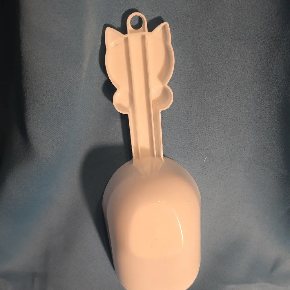Blue Cat-Shaped Pet Food Scoop